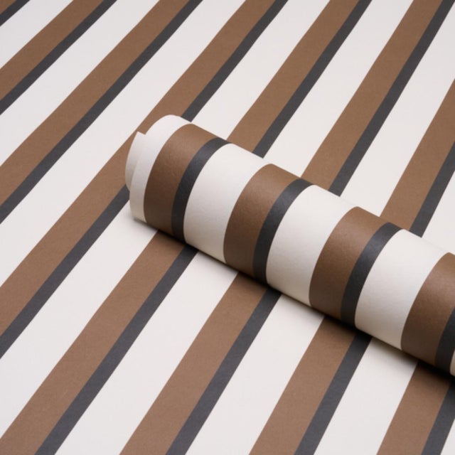 Schumacher Sample - Schumacher Rigsby Stripe Wallcovering In Umber For Sale - Image 4 of 6