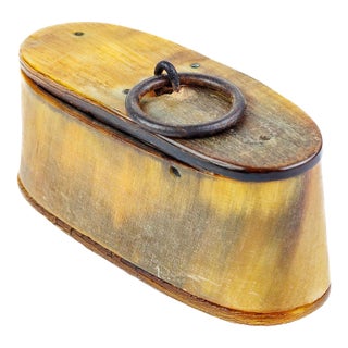 1880 Horn Covered Snuff Box Ram's Horn with Wood Inset For Sale