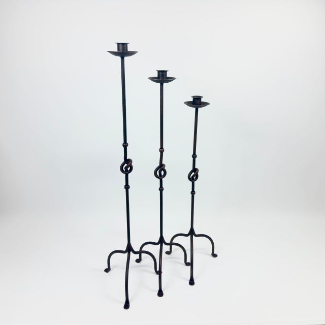 2020s Hand Forged Iron Candelabra Set of 3 (80-100cm) Antique Copper Finish Love Knot Stem Floor Set For Sale - Image 5 of 6