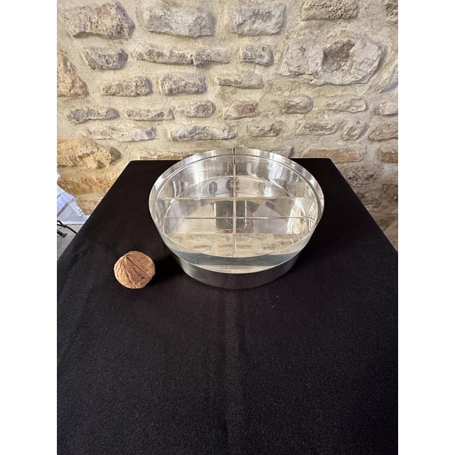 Round box in silver-plated metal & methacrylate lid (thickness of 3 cm), beautifully crafted piece from the goldsmithing...