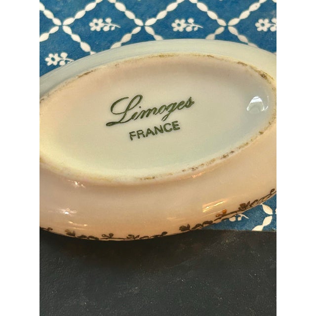 Vintage Limoges France Hand-Painted Porcelain Floral Ring Box Trinket Box For Sale In New Orleans - Image 6 of 6
