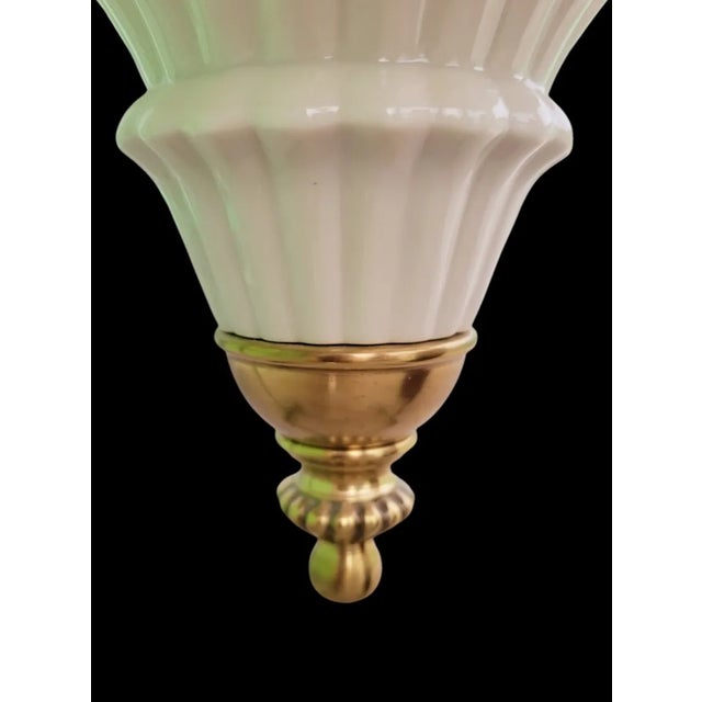 Lenox Vintage Porcelain Solid Brass 6 Light Ceramic Off White Tulips Traditional Chandelier by Lenox For Sale - Image 4 of 8