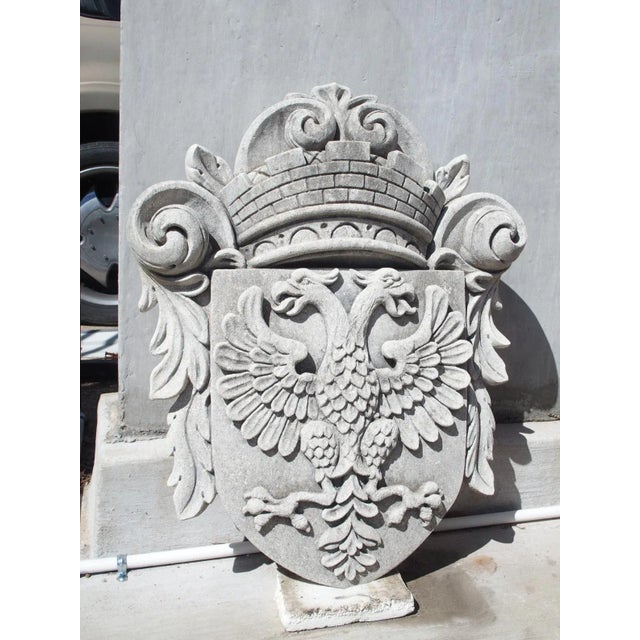 Italian Double Eagle Cartouche Plaque in Carved Limestone For Sale - Image 3 of 12