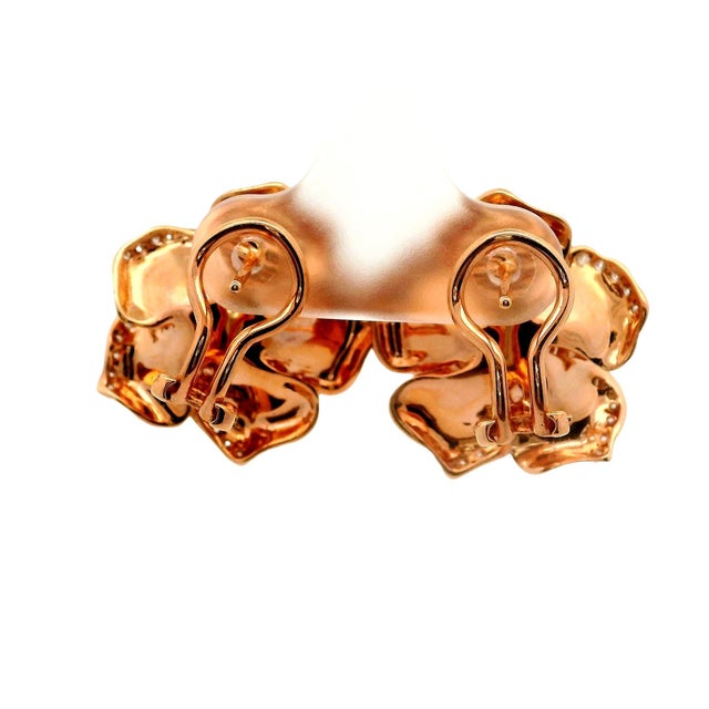 Diamond 18k Rose Gold Rose Motif Earrings, A Pair For Sale In Los Angeles - Image 6 of 6