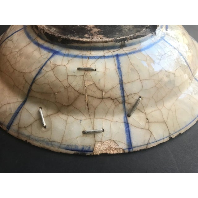 16th Century Persian Islamic Safavid Blue and White Dish For Sale - Image 10 of 13