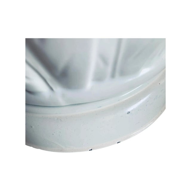 Large Off White Painted Metal Vintage Mid Century Leaf and Hobnail Design Painted Metal Table Lamp by Tyndall For Sale - Image 4 of 7