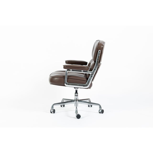 Mid-Century Modern Eames Herman Miller Time Life Brown Leather Office Chair 2017 For Sale - Image 3 of 17