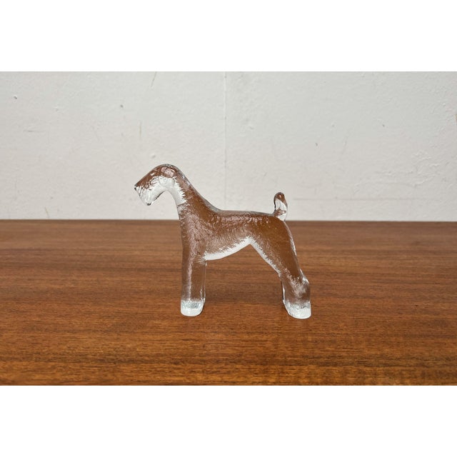 Vintage Swedish Glass Kennel Series Airedale Terrier Sculpture by Bertil Vallien for Kosta Boda, 1970s For Sale - Image 3 of 18