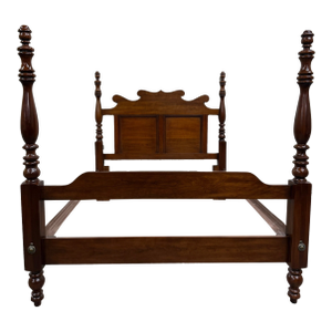 Vintage Full Size Thomasville Heirloom Collection Cherry Wood Four Poster Bed