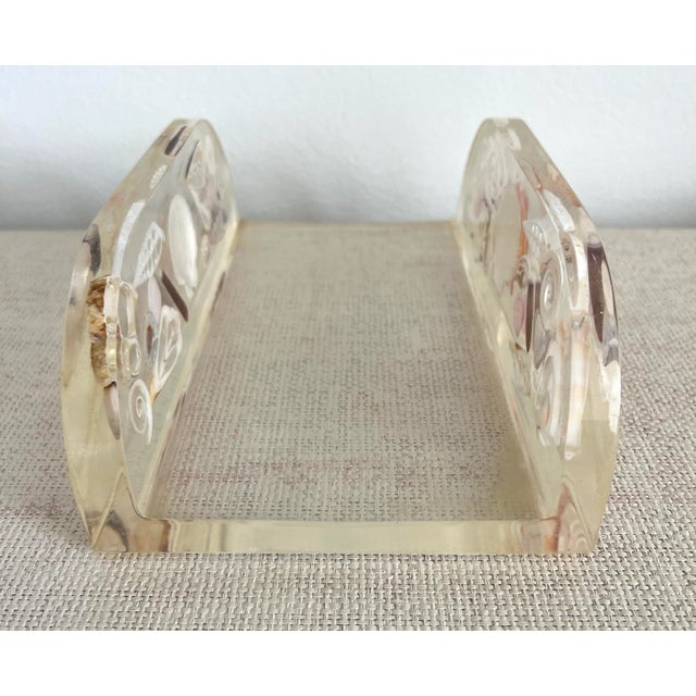 Hollywood Regency Vintage Thick Lucite Shell Encrusted Guest Napkin Holder For Sale - Image 3 of 10
