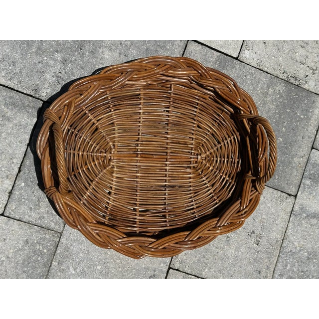 Farmhouse Vintage 1900s Large Natural Wicker Oval Shaped Basket With Handles For Sale - Image 3 of 11