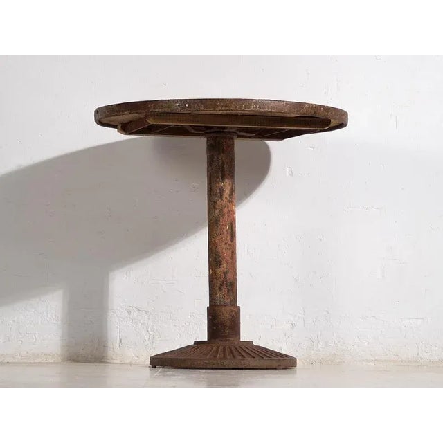 Antique garden table (c.1920) Dimensions: Length: 76 cm Depth: 76 cm Height: 76 cm Style: French Provençal Materials and...
