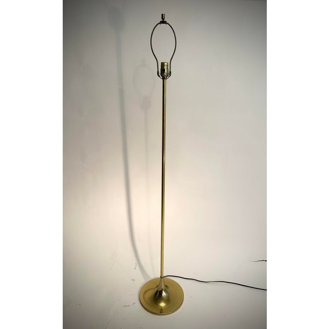 Mid-Century Modern Vintage Laurel Lighting Floor Lamp – Mid-Century Modern Tulip Base – Dark Bronze Finish – Circa 1960's For Sale - Image 3 of 6