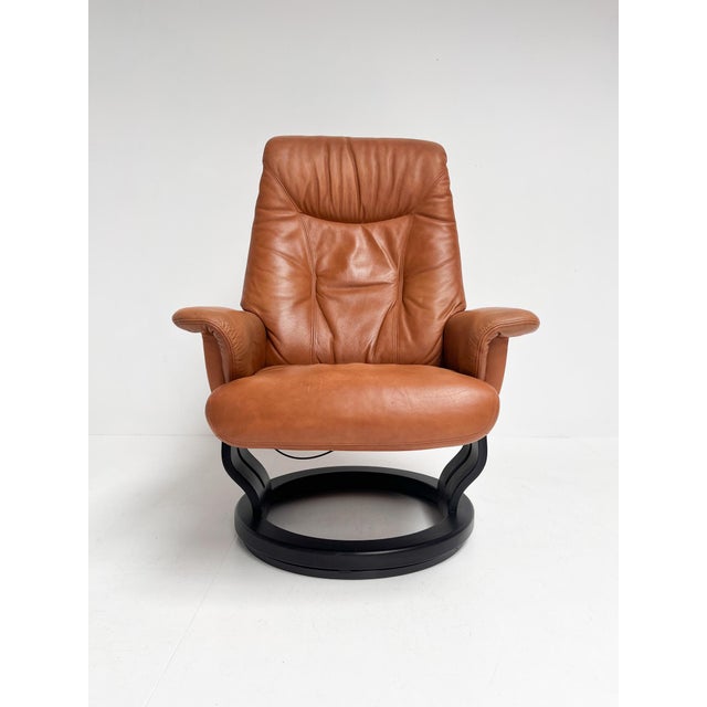 Mid-Century Modern Relax Chair with Ottoman by Hjort Knudsen, 1990s For Sale - Image 3 of 18