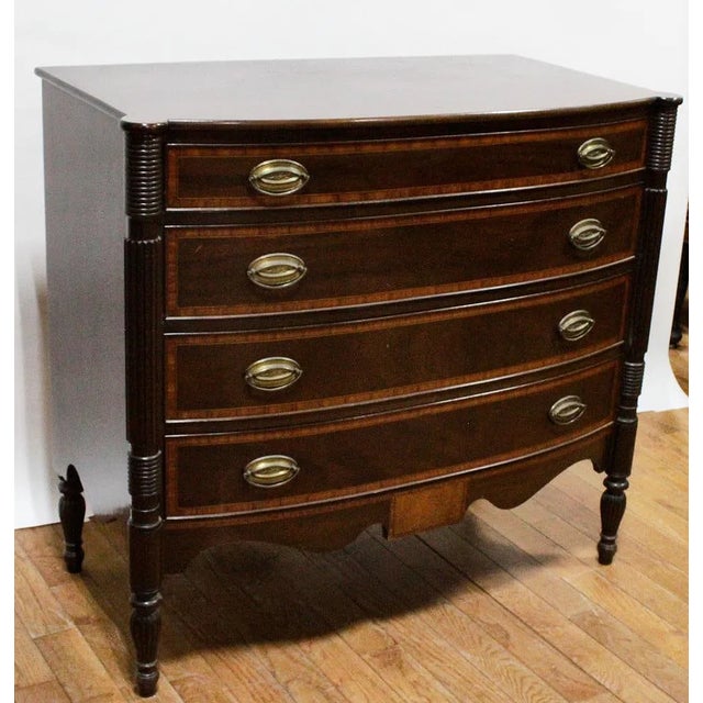 1920s Kittinger Mahogany 4-Drawer Bow-Front Chest For Sale - Image 4 of 4