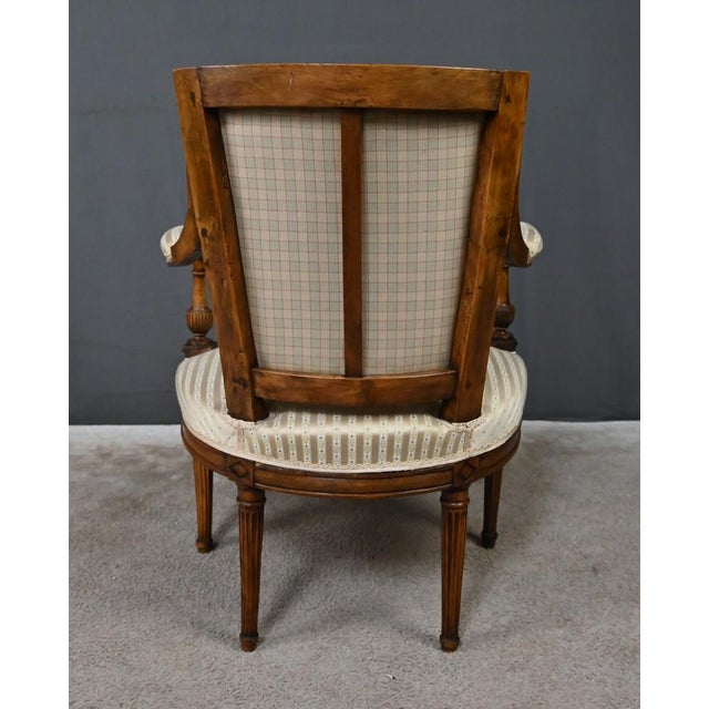Cream Louis XVI Cabriolet Chair in Beechwood, 1700s For Sale - Image 8 of 18