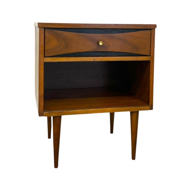 Vintage Mid Century Modern Walnut Nightstand With Open Cubby & Drawer For Sale In Seattle - Image 6 of 10