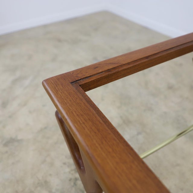 Mexican 1950s Amazing Floating Coffee Table Attributed to Eugenio Escudero For Sale - Image 3 of 5