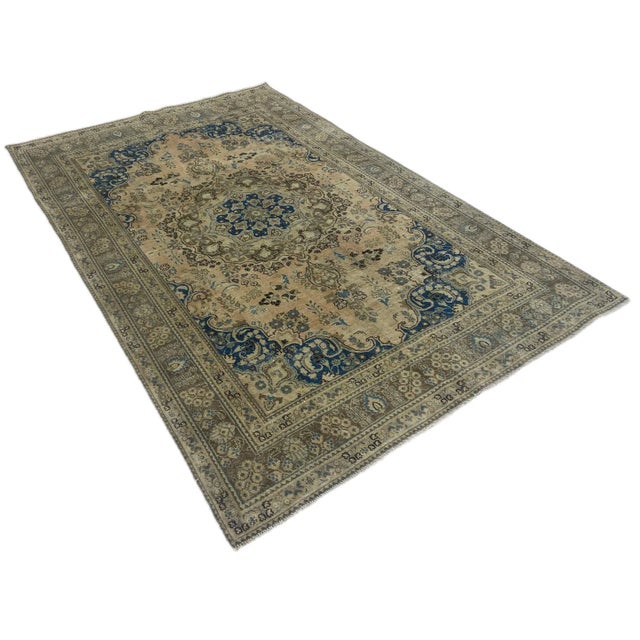 Vintage Middle Eastern Hand-Knotted Rug For Sale - Image 3 of 6