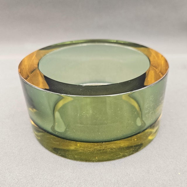 Yellow and Green Sommerso Murano Glass Bowl by Gino Cenedese, Italy, 1960s For Sale - Image 7 of 7