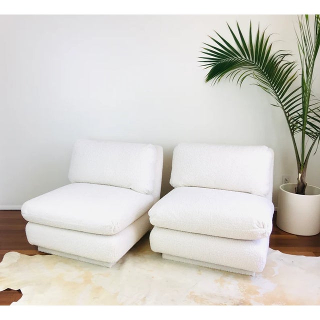 1970s Vintage 1970s Pair of Modern Slipper Chairs & Ottoman in White Faux Shearling / Boucle Upholstery by Marge Carson For Sale - Image 5 of 11