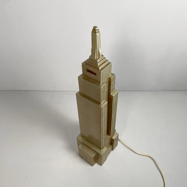 Gold Italian Modern Skyscraper-Shaped Table Lamp by Lisola Che Non Cè, 1980s For Sale - Image 8 of 18
