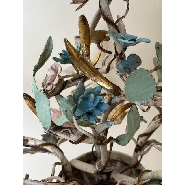 Blue Italian Florentine Tole Flower Chandelier in Gilt Iron, 1950 For Sale - Image 8 of 18