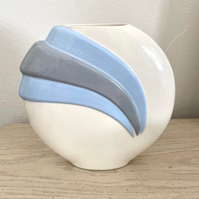 Vintage 1980s Postmodern Round Flat Art Deco Style Ceramic Vase (Signed) For Sale - Image 13 of 13