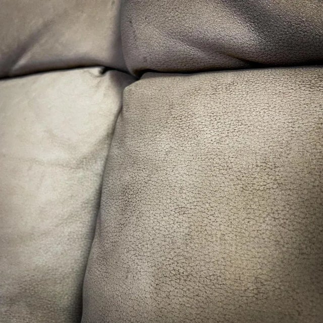 Set of Corner Sofa and Ottoman in Natural Sand Leather from Rolf Benz For Sale - Image 12 of 13