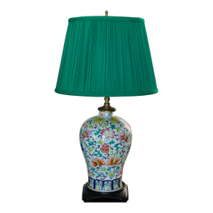 Chinoiserie Decorated Chinese Porcelain Lamp