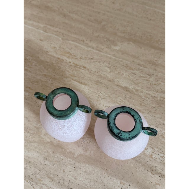 Cenedese Pair of Scavo Murano-Style Glass Vessels Bud Vases Pink Verdigris Metal Handles For Sale - Image 4 of 18
