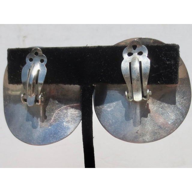 Modernist Clip-on Sterling Silver Disks MCM For Sale - Image 4 of 4