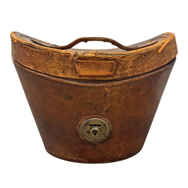 English 19th Century Top Hat and Leather Hat Box For Sale - Image 3 of 12