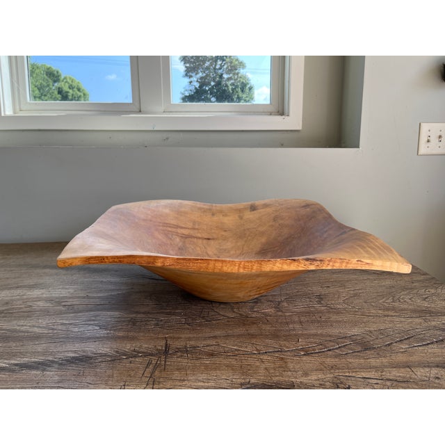 Camel Vintage Early Don Stinson Tamworth Ontario Canada Massive Hand Carved Natural Wood Bowl Sculpture 22" For Sale - Image 8 of 12