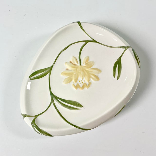 Early 21st Century 2019 Contemporary Art Nouveau Boho Chic Crosscill Penelope Ceramic Catchall-Soap Dish. For Sale - Image 5 of 11