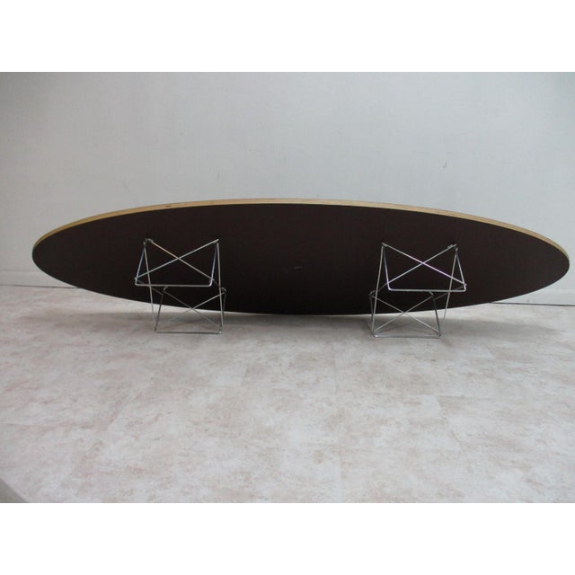 Mid-Century Modern Vintage Eames Herman Miller Wire Base Elliptical Surfboard Coffee Table For Sale - Image 3 of 12