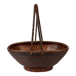 19th Century Chinese Woven Oval Bamboo Basket With Handle For Sale