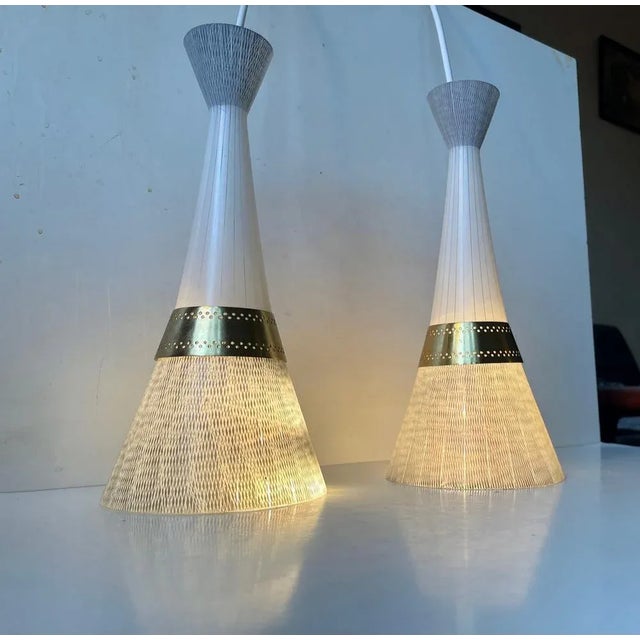Mid-Century Modern Italian Glass and Brass Pendant Lights from Stilnovo, 1950s, Set of 2 For Sale - Image 10 of 12
