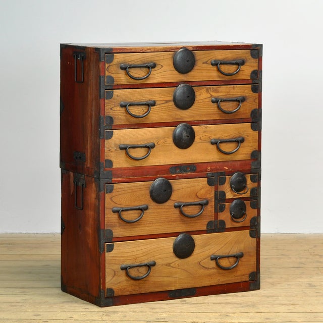 Japanese Tansu Chest of Drawers, 1870 For Sale - Image 3 of 18