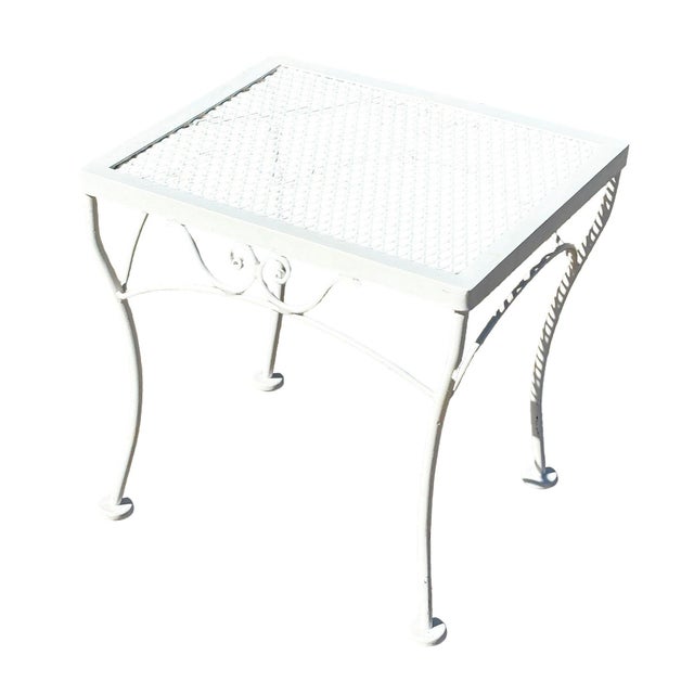 Mid-Century Modern 1950s Refinished Mid-Century Wrought Iron Outdoor Patio Scrolling Side Table, Woodard, Attributed For Sale - Image 3 of 6