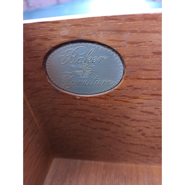 French 1980s Baker Furniture Serpentine Bachelor’s Chest For Sale - Image 3 of 7