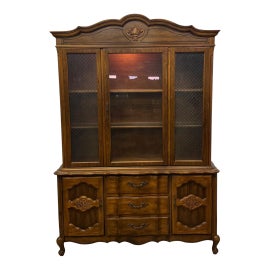 Example of Broyhill China and Display Cabinets