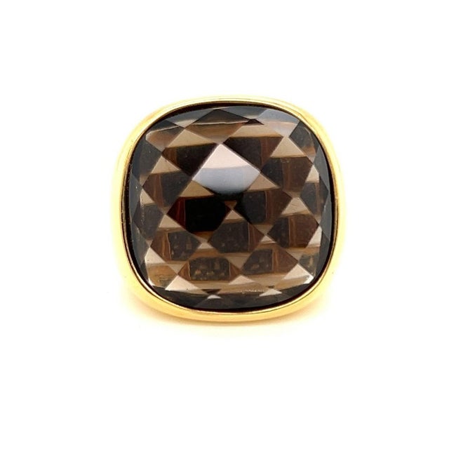 The Lalla & Rossana 18k Yellow Gold Smoky Quartz Wide Ring in size 7.5 is a stunning piece of vintage and antique jewelry....
