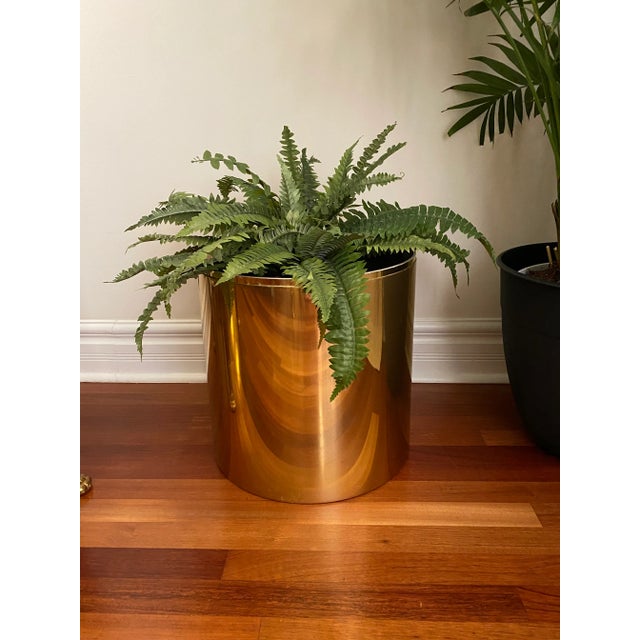 Mid-Century Modern 1970s Paul Mayen for Habitat Architectural Supplements Mirrored Gold Drum Cylinder Planter For Sale - Image 3 of 8