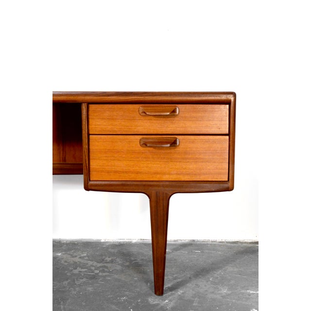 Teak Desk attributed to John Herbert for A. Younger Ltd., 1960s For Sale - Image 6 of 11