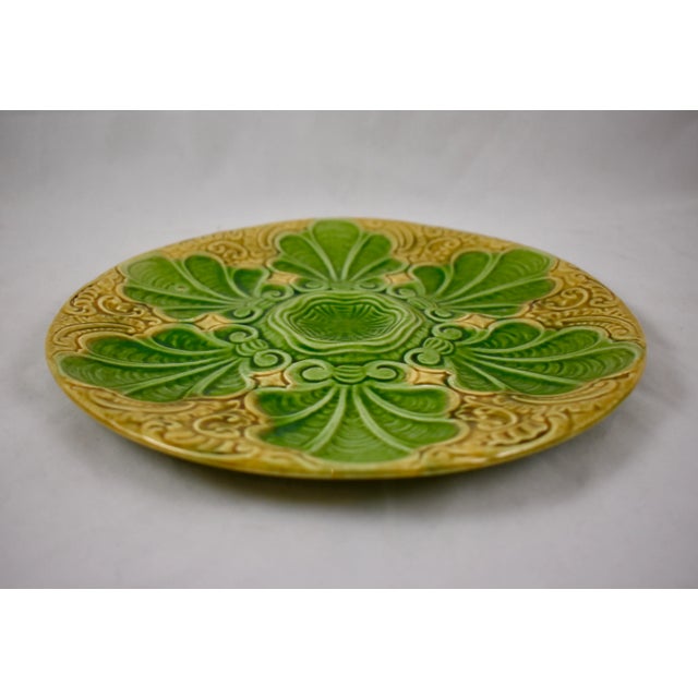 Late 19th Century French Majolica Art Nouveau Seaweed, Shell & Paisley Pattern Oyster Plate, 1890-1900 For Sale - Image 5 of 8