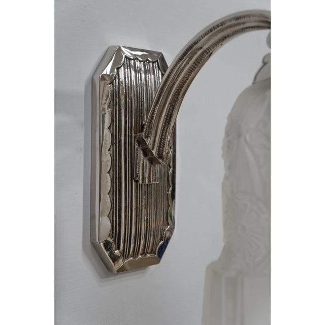 Metal Pair of 1930s Hettier Vincent French Art Deco Tulip Glass Wall Sconces - 2 Pairs Available For Sale - Image 7 of 13
