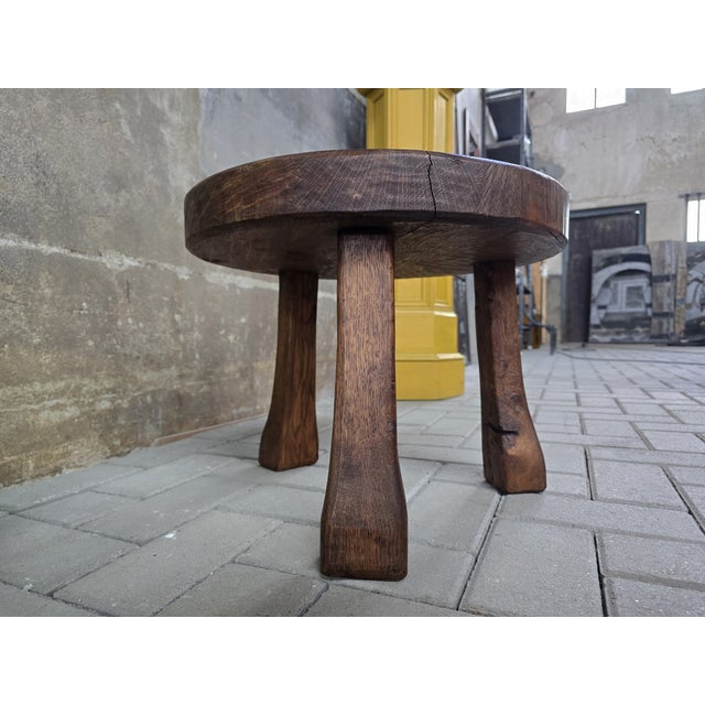Mid-Century Modern Small Brutalist Round Oak Coffee Table, 1970s For Sale - Image 3 of 10