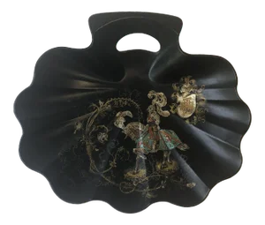 1940s Traditional Black Paper Mache Lacquered Knight & Shield Tray