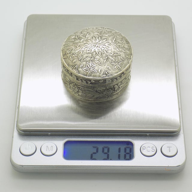 Vintage Italian Round Silver 800 Pill Trinket Snuff Box, 1980s For Sale - Image 10 of 13